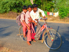 Fotos crianças na bicicleta 