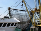 Fotos navio pesqueiro com redes