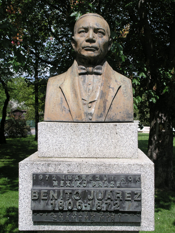Foto busto - presidente Benito JuÃ¡rez 