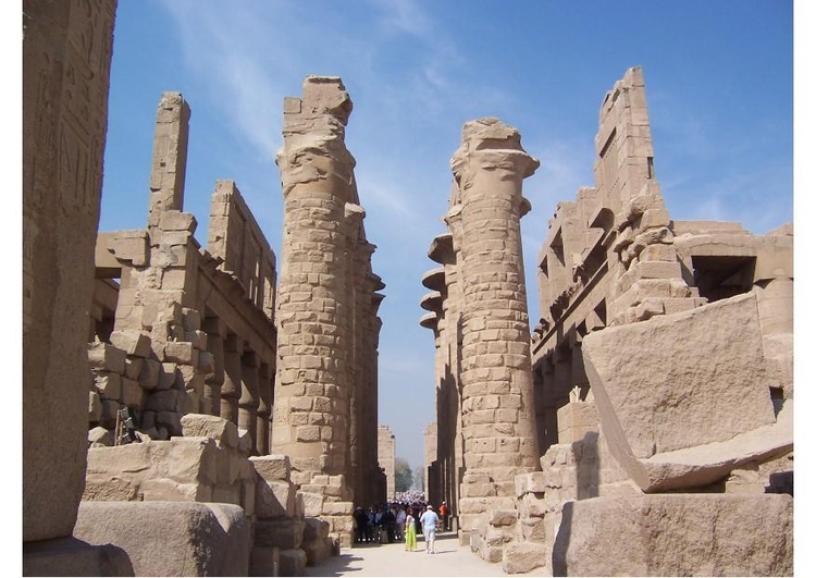 Foto complexo de templos Karnak em Luxor, no Egito 
