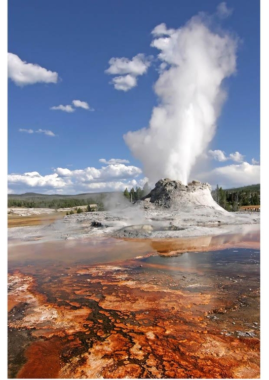 Foto gÃªiser em erupÃ§Ã£o, Yellowstone National Park, Wyoming, USA
