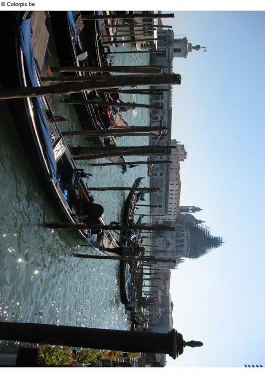 gÃ´ndolas no Grand Canal em Veneza