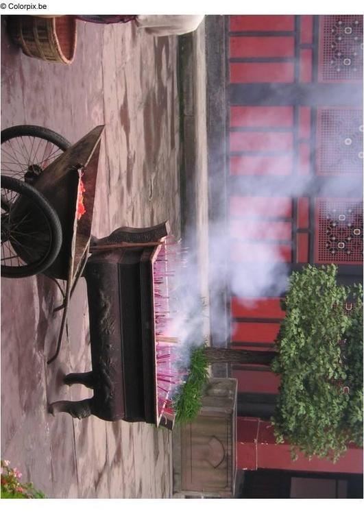 incenso no templo Chengdu