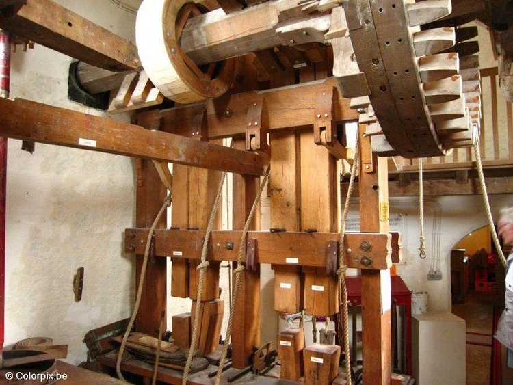 Foto interior do moinho - produÃ§Ã£o de Ã³leo
