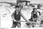 Foto IugoslÃ¡via - judeus fazendo trabalho forÃ§ado 