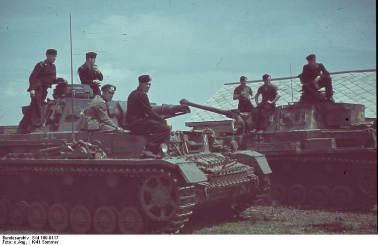 Foto Russia - soldados com tanques IV