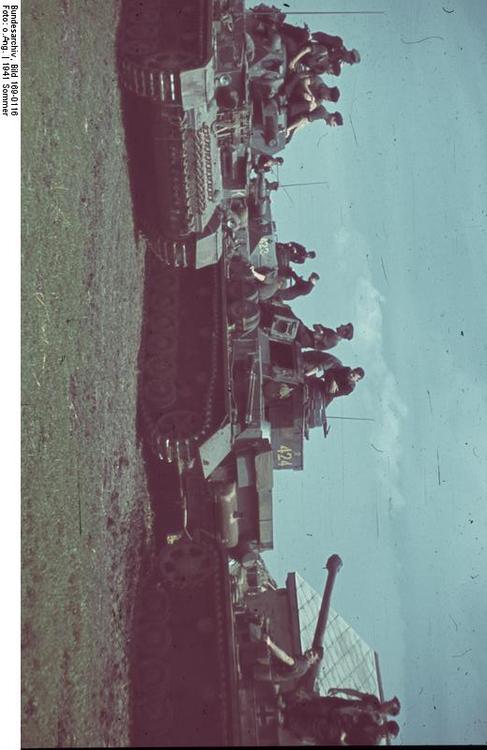 Russia - soldados com tanques 