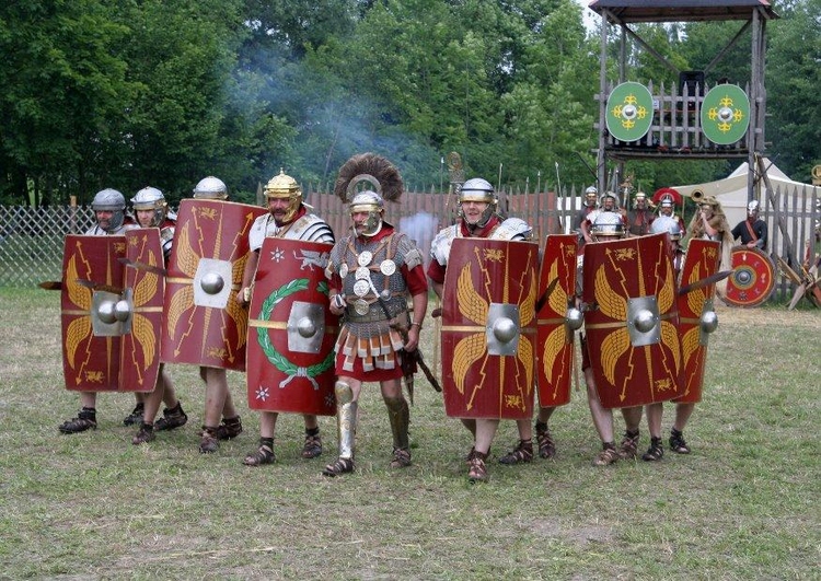 Foto soldados romanos em ataque 70 a.C.