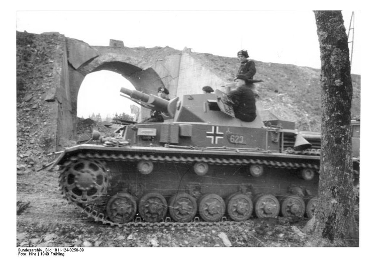Foto tanque blindado na FranÃ§a