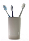 Foto três escovas de dente