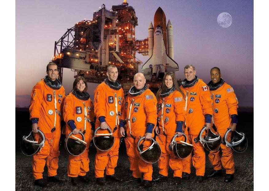 a tripulaA§A£o do A´nibus espacial Foto a tripulaA§A£o do A´nibus espacial
