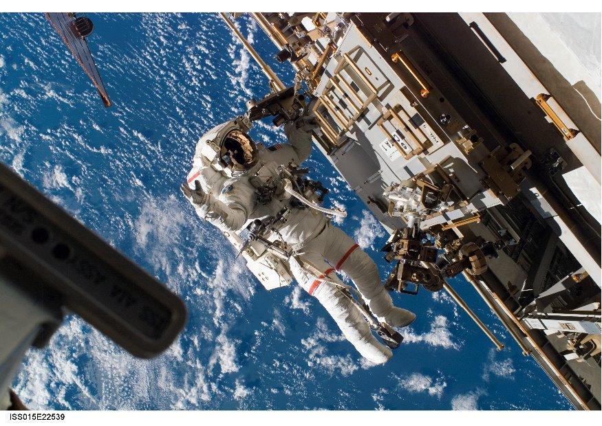 astronauta na estaA§A£o espacial Foto astronauta na estaA§A£o espacial