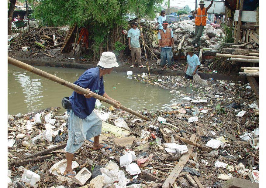 favela em jakarta Foto favela em jakarta