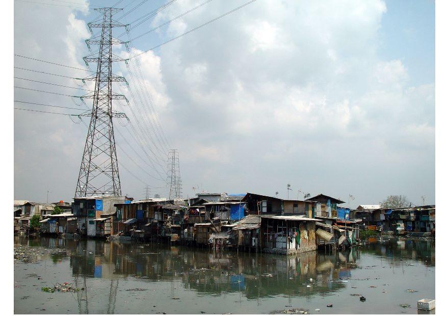 favela em jakarta Foto favela em jakarta