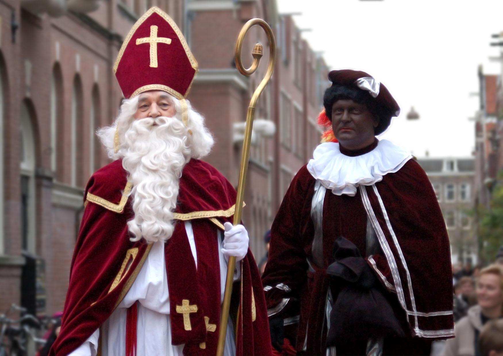 foto de sA£o nicolau e zwarte piet Foto foto de sA£o nicolau e zwarte piet