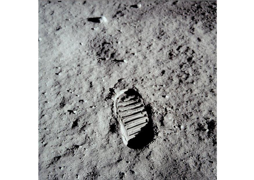 primeiros passos na lua Foto primeiros passos na lua