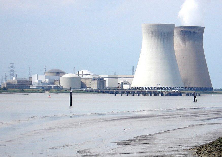 usina nuclear Foto usina nuclear